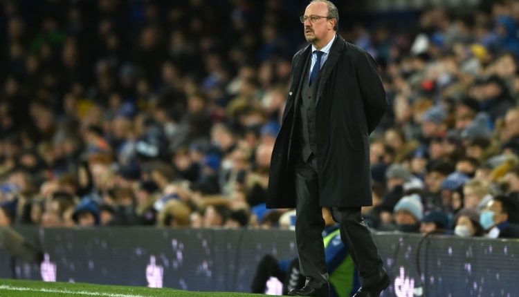 Everton board discusses Rafael Benitez future