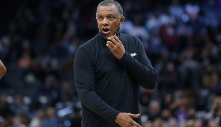 Alvin Gentry lashes out at team after their performance