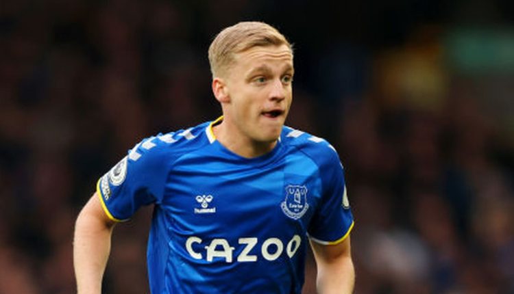 Van De Beek to feature against Crystal Palace