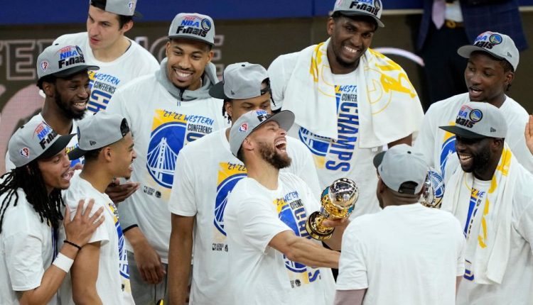 Warriors celebrate as they return to NBA final