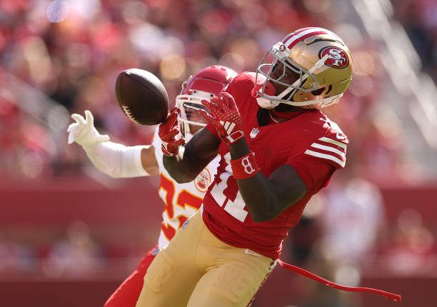 49ers Fear Season-Ending ACL Injury for WR Brandon Aiyuk in Loss to Chiefs